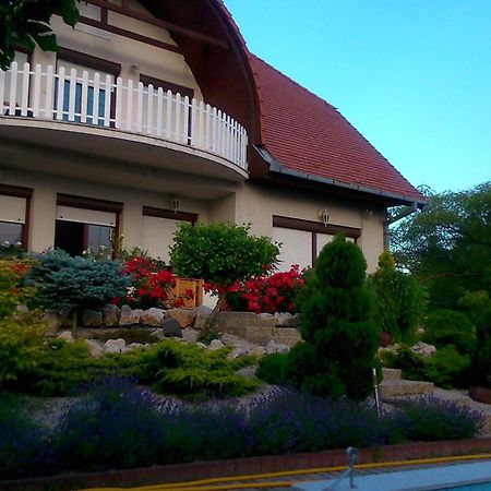 Kati Villa Vonyarcvashegy Ngoại thất bức ảnh