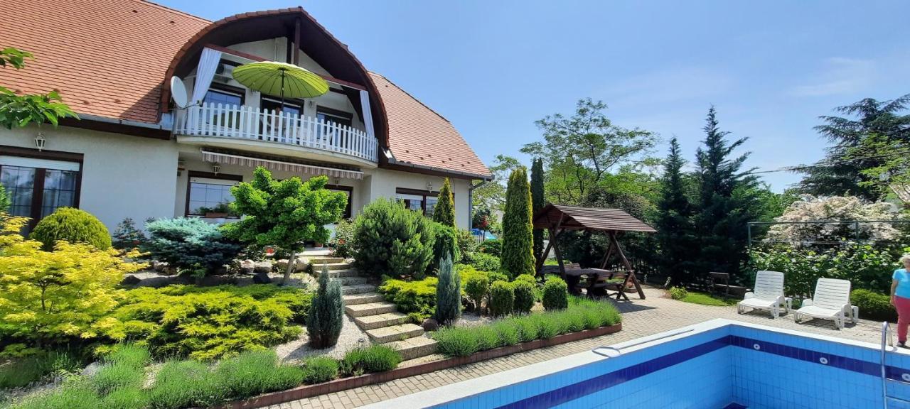 Kati Villa Vonyarcvashegy Ngoại thất bức ảnh