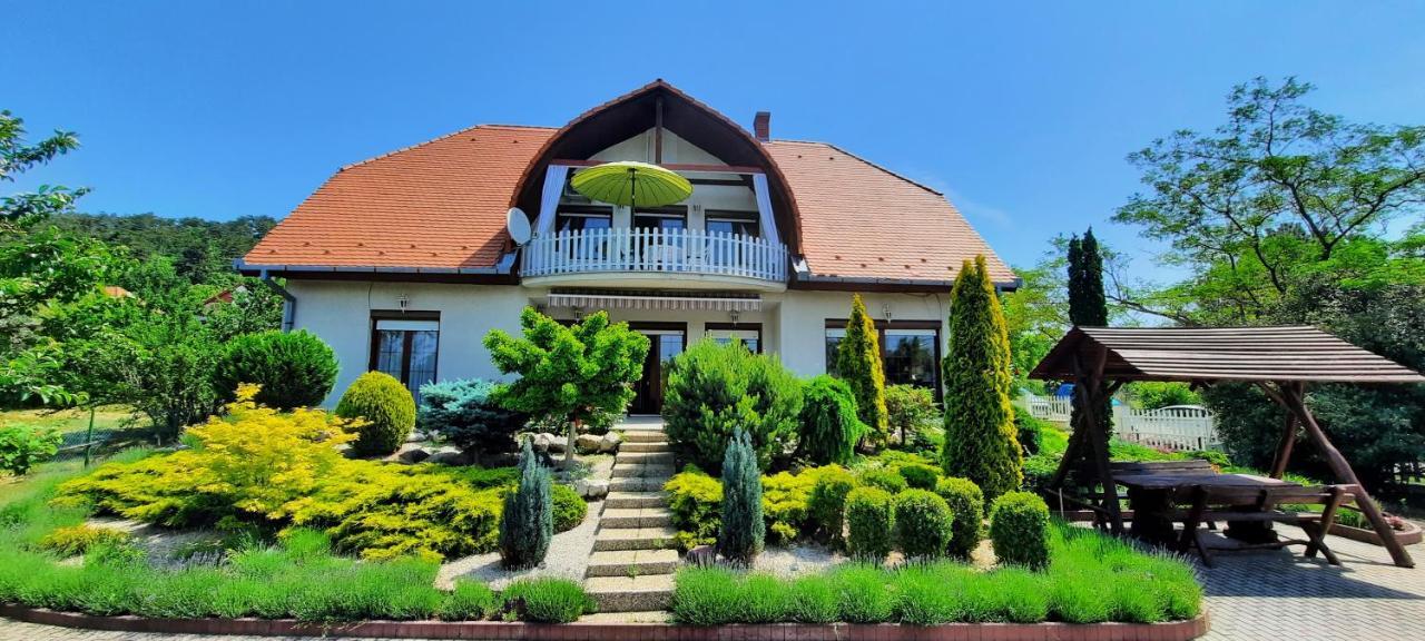 Kati Villa Vonyarcvashegy Ngoại thất bức ảnh