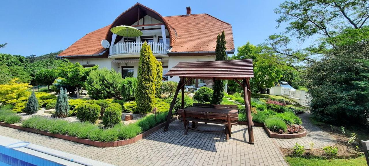 Kati Villa Vonyarcvashegy Ngoại thất bức ảnh